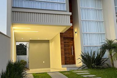 VENDE-SE SOBRADO - Pronto para morar